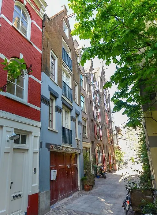 Romance * Amsterdam